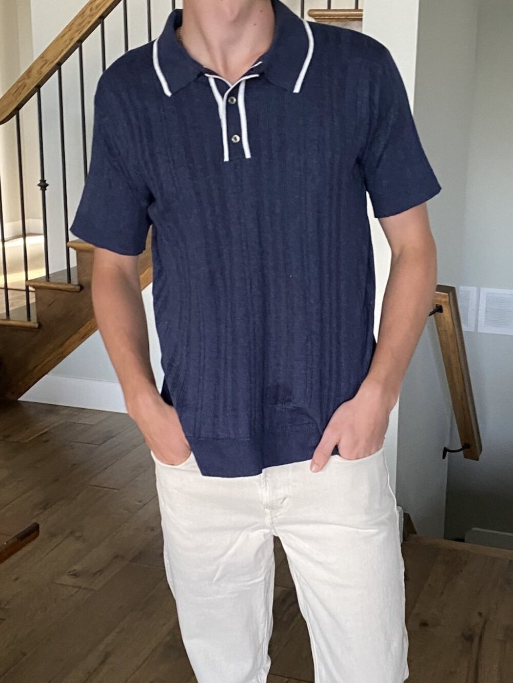 Light Knit collared shirt - Picture 3 of 3